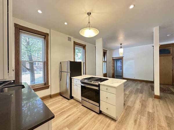 3559 N Ashland AVE #1R, Chicago, IL 60657