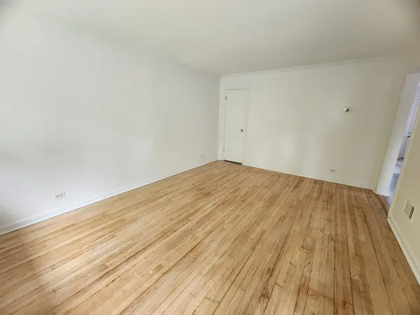 2017 Foster ST #1, Evanston, IL 60201