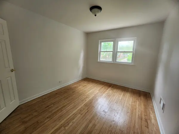 2017 Foster ST #1, Evanston, IL 60201