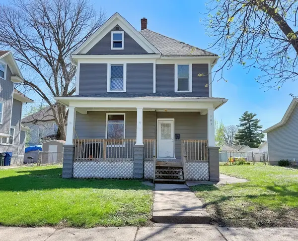 503 W 17th ST, Davenport, IA 52803