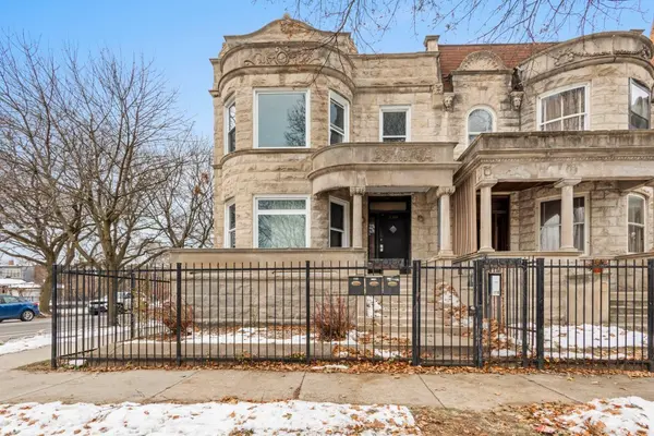 6556 S Woodlawn AVE, Chicago, IL 60637