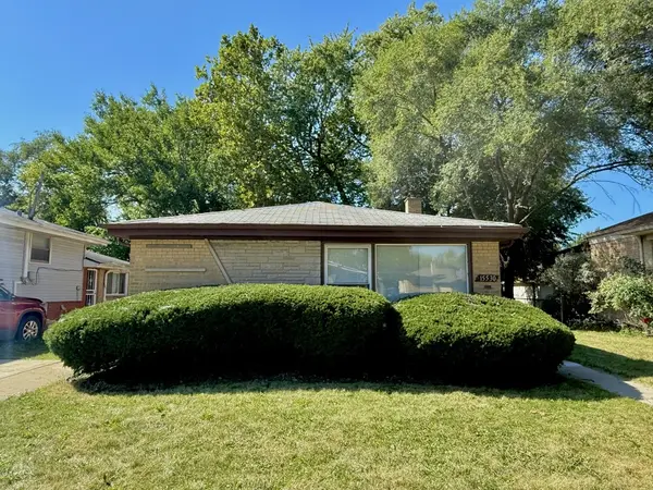 15530 University AVE, Dolton, IL 60419