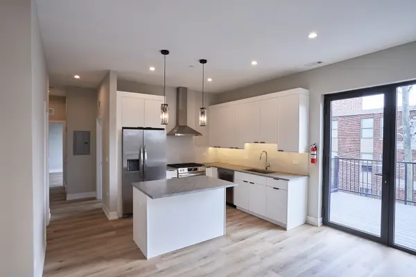 6029 S Champlain AVE #6, Chicago, IL 60637