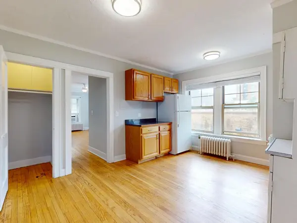 7 W Campbell ST #5, Arlington Heights, IL 60005