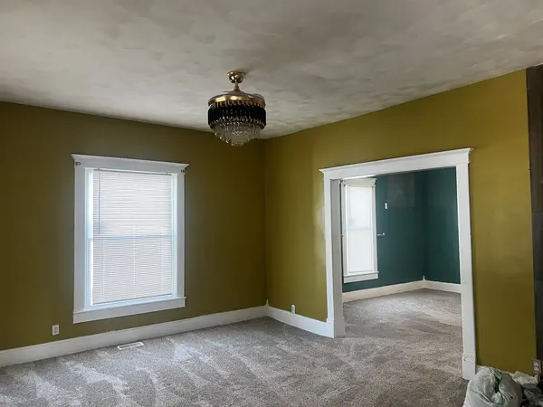 2121 College AVE, Mt Vernon, IL 62864