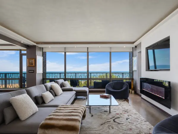 1040 N Lake Shore DR #7C, Chicago, IL 60611