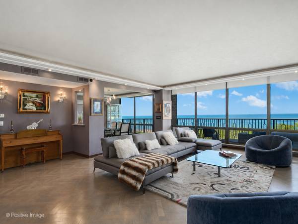 1040 N Lake Shore DR #7C, Chicago, IL 60611