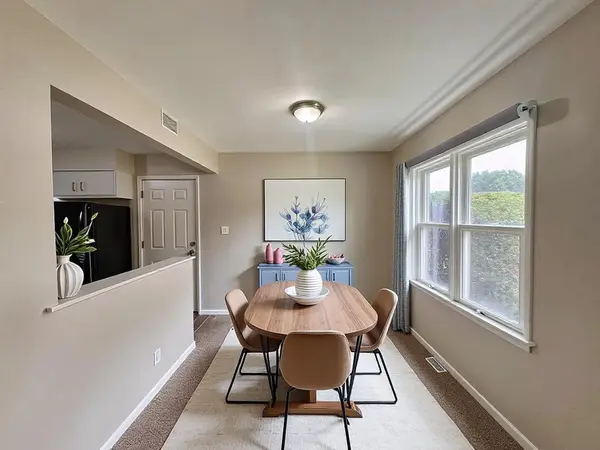 310 155th PL, Calumet City, IL 60409