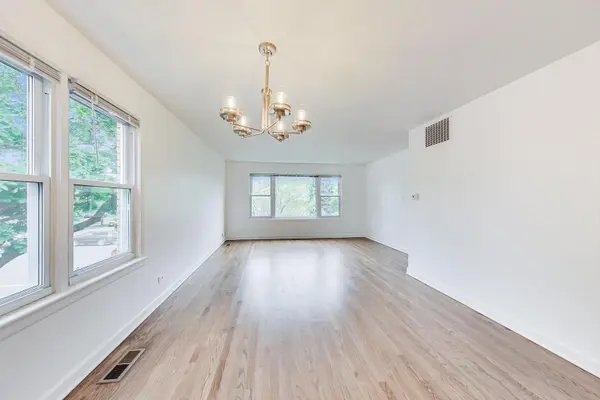 3333 Church ST #2, Evanston, IL 60203
