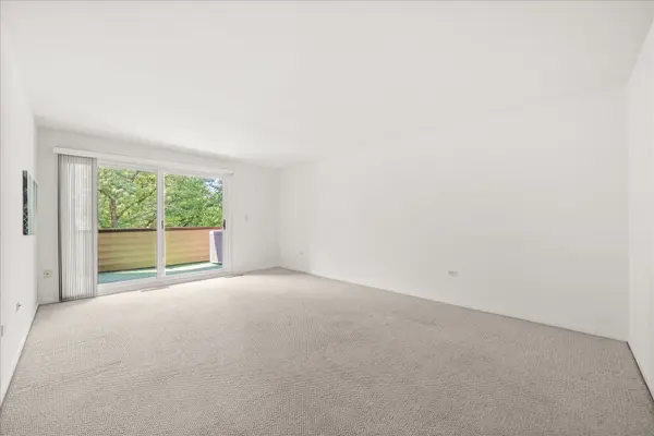 1730 W Galena BLVD #304E, Aurora, IL 60506