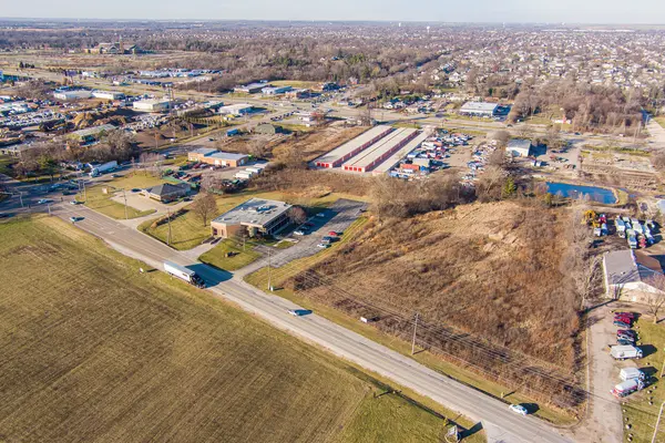 27W130 Saint Charles RD, Carol Stream, IL 60188