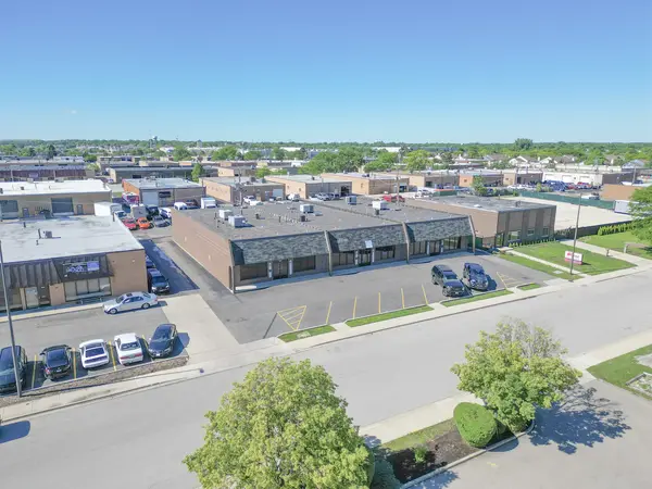 1541 Bourbon Pkwy #1541A, Streamwood, IL 60107