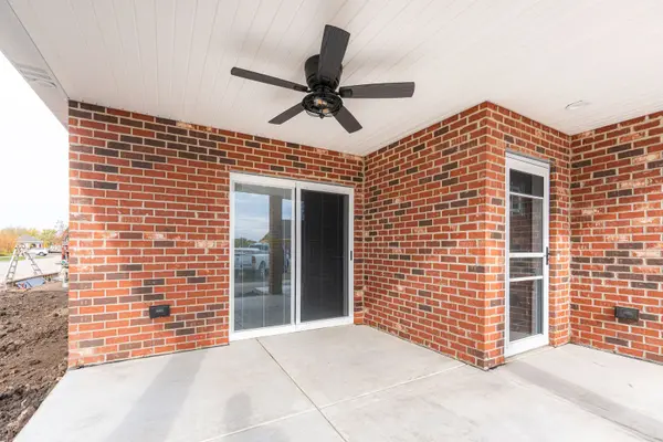 568 Stearn DR #568, Genoa, IL 60135
