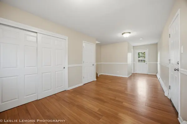 7907 W 89th ST, Hickory Hills, IL 60457