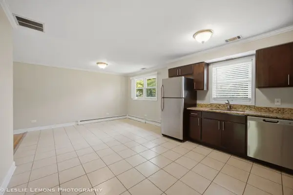 7907 W 89th ST, Hickory Hills, IL 60457