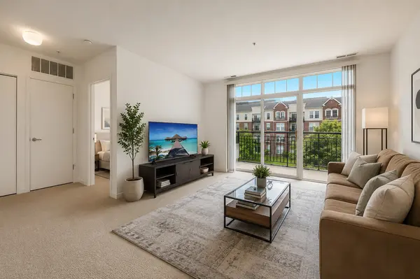 7757 Van Buren ST #413, Forest Park, IL 60130