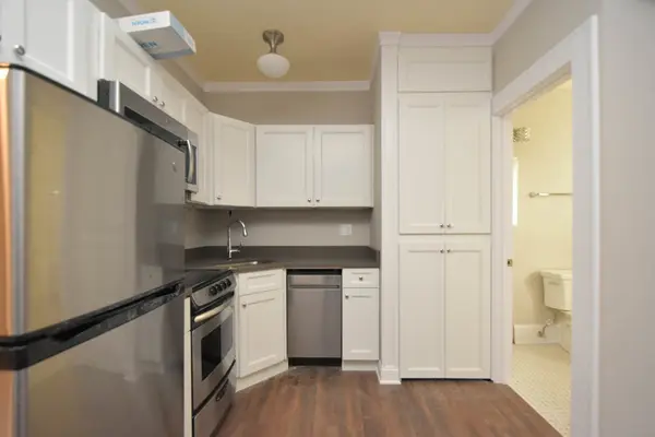 817 W Lakeside PL #106, Chicago, IL 60640