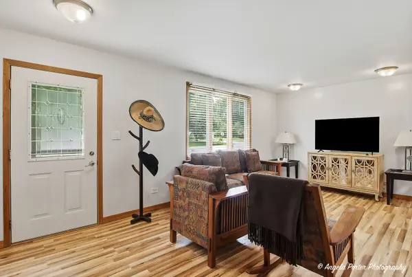 7509 Villa Vista CT, Spring Grove, IL 60081