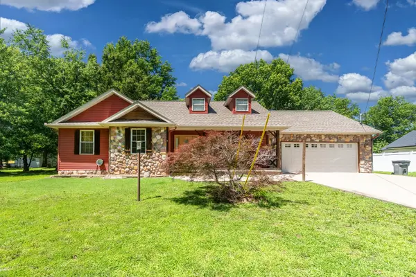 1106 MARION ST, Carterville, IL 62918