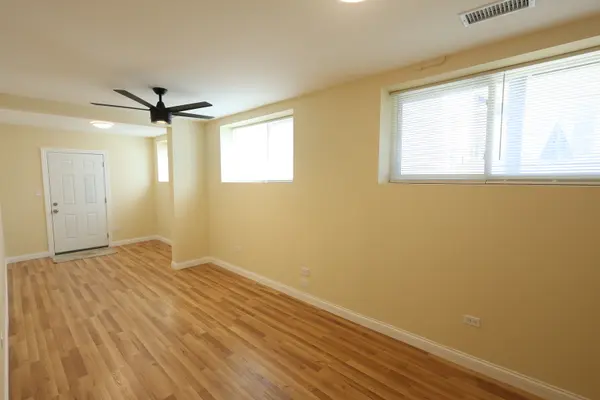 6157 W Belmont AVE #1R, Chicago, IL 60634