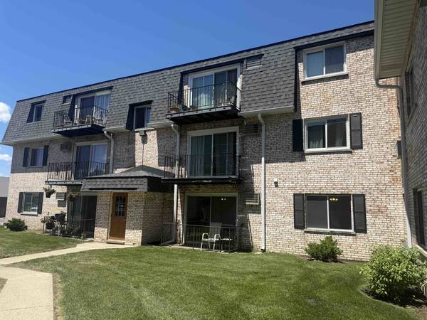 1321 N BALDWIN CT #1D, Palatine, IL 60074