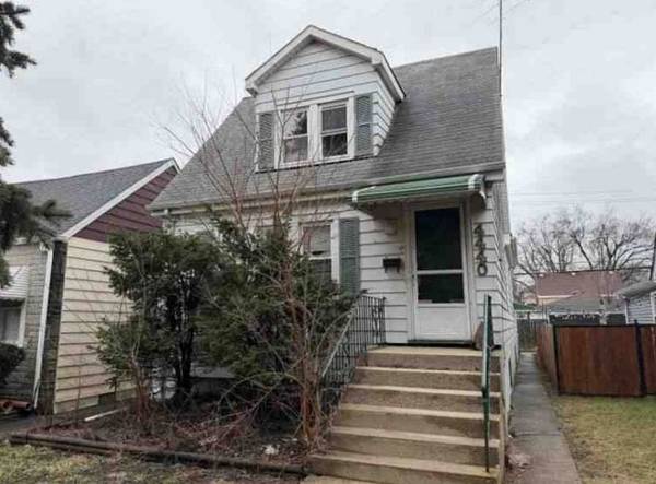 4440 N Narragansett AVE, Harwood Heights, IL 60706