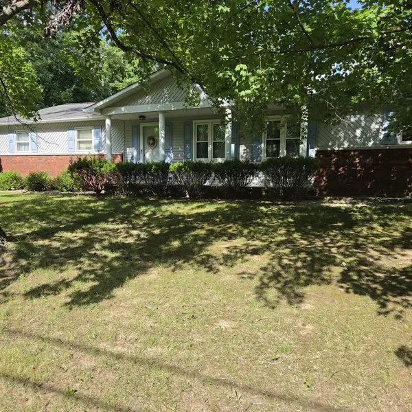 11534 State Highway 37 HWY, Benton, IL 62812
