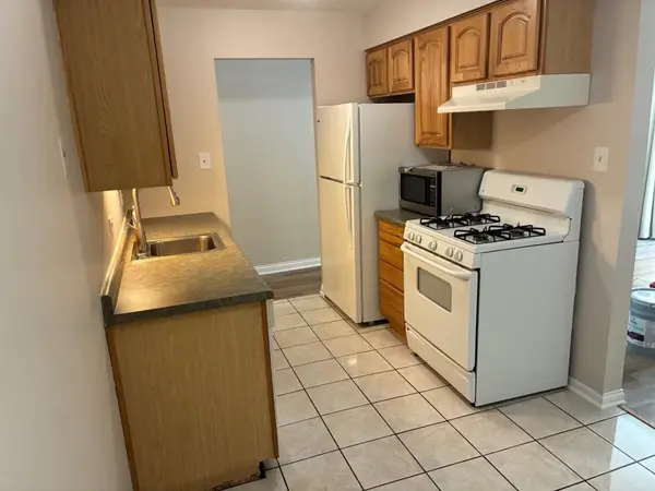 4616 Maple AVE #1A, Brookfield, IL 60513