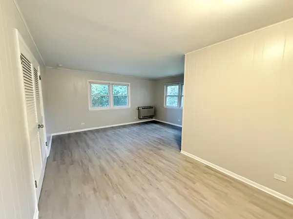 338 Waldmann DR, Park Forest, IL 60466