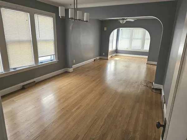 5445 N MAGNET AVE, Chicago, IL 60630
