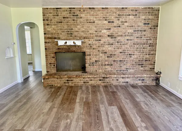 14180 Elmira RD, Toulon, IL 61483