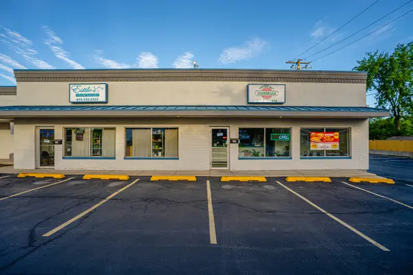 800 Theodore ST, Crest Hill, IL 60403