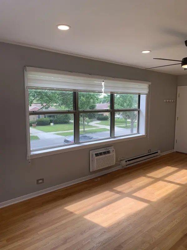 1415 Homestead RD #8, La Grange Park, IL 60526