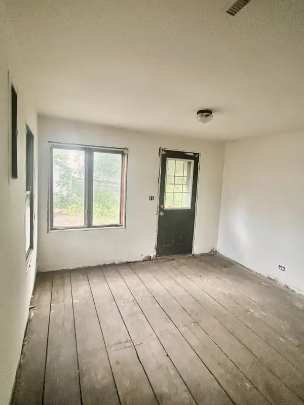 80 Cathryn ST, Fox Lake, IL 60020