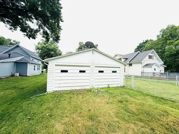 104 Gilbert ST, Rossville, IL 60963