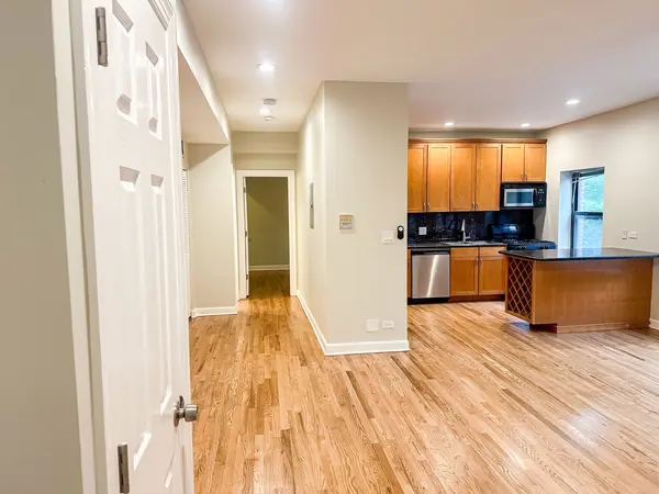 6324 S KIMBARK AVE #300, Chicago, IL 60637