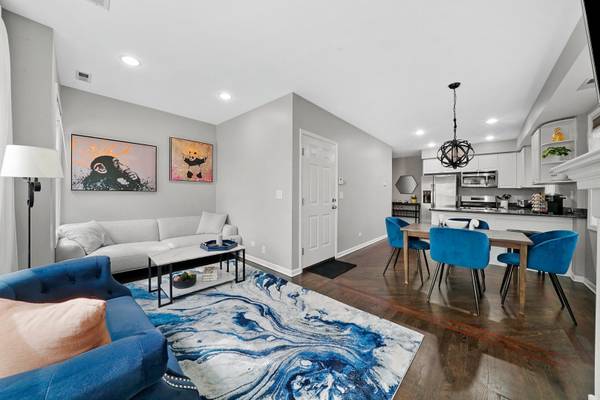 922 N Wood ST #2, Chicago, IL 60622