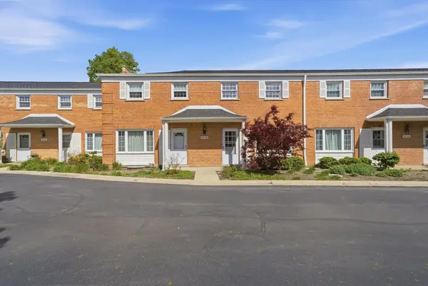 2138 Rugen RD #A, Glenview, IL 60026
