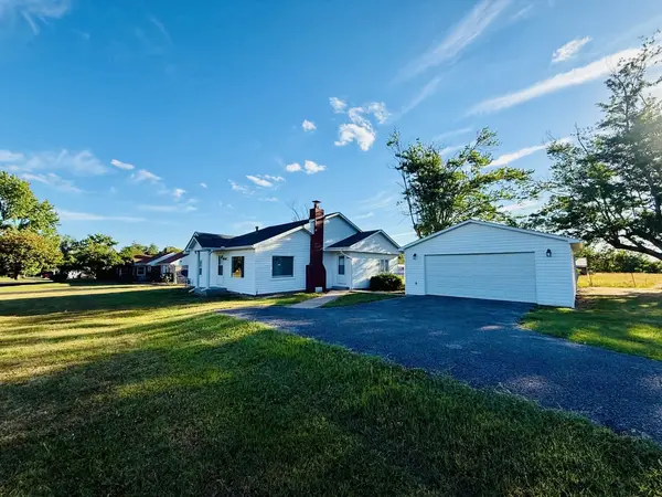 17695 Route 37 HWY, Johnston City, IL 62951