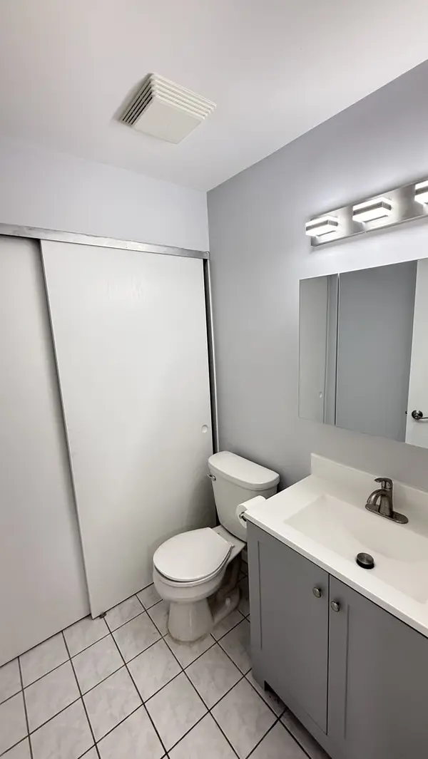 341 W 24th ST #3, Chicago, IL 60616