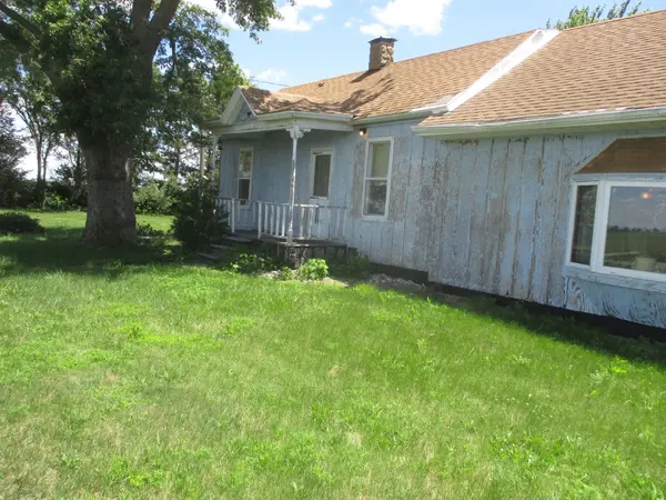 550 N County Road 1475 RD, Tuscola, IL 61953