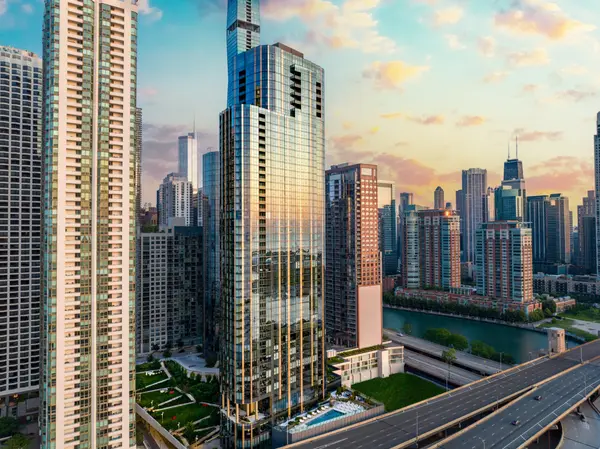 211 N Harbor DR #3007, Chicago, IL 60601
