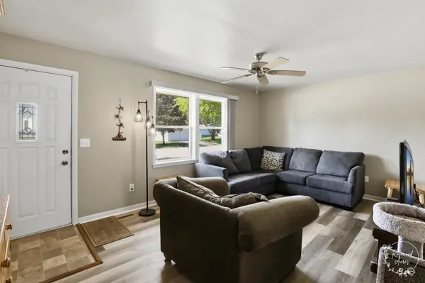 2205 W Hickory ST, Kankakee, IL 60901