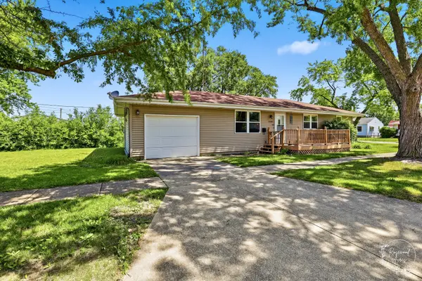 2205 W Hickory ST, Kankakee, IL 60901