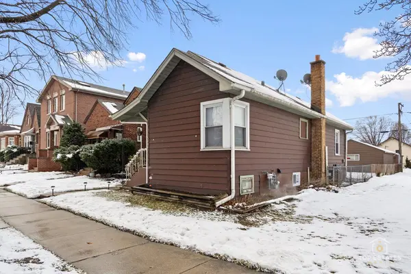5404 S 72nd CT, Summit, IL 60501