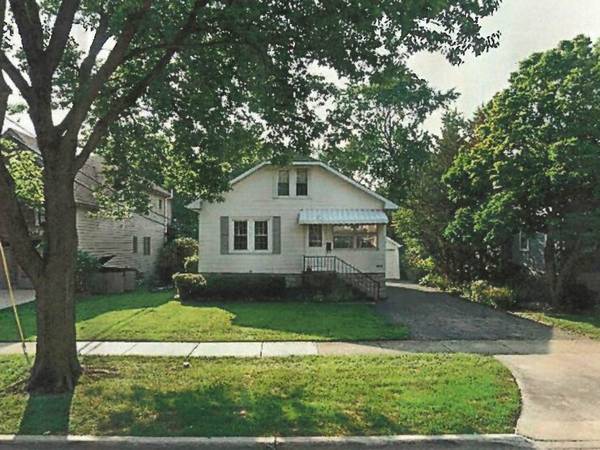 4632 Washington ST, Downers Grove, IL 60515