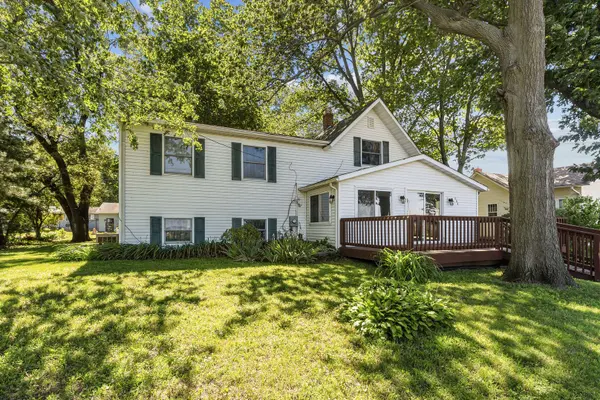 404 1st AVE, Hampton, IL 61256