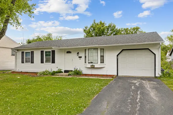 110 N Oak LN, Glenwood, IL 60425