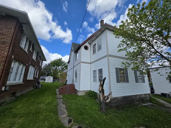 333 N 7th ST, Dekalb, IL 60115