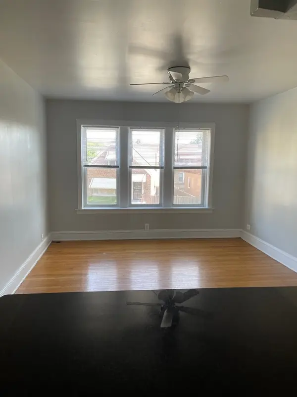 6235 W Wabansia AVE #2, Chicago, IL 60639